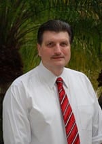 Dr Cesar Benarroche 